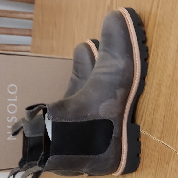 Nisolo Womens Go To Lug Chelesa Boot - Picture 9 of 12